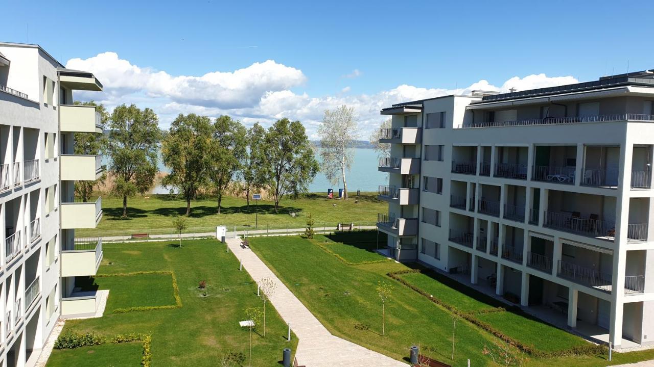 Lelle Resort Cb34 Balatonlelle Exterior photo