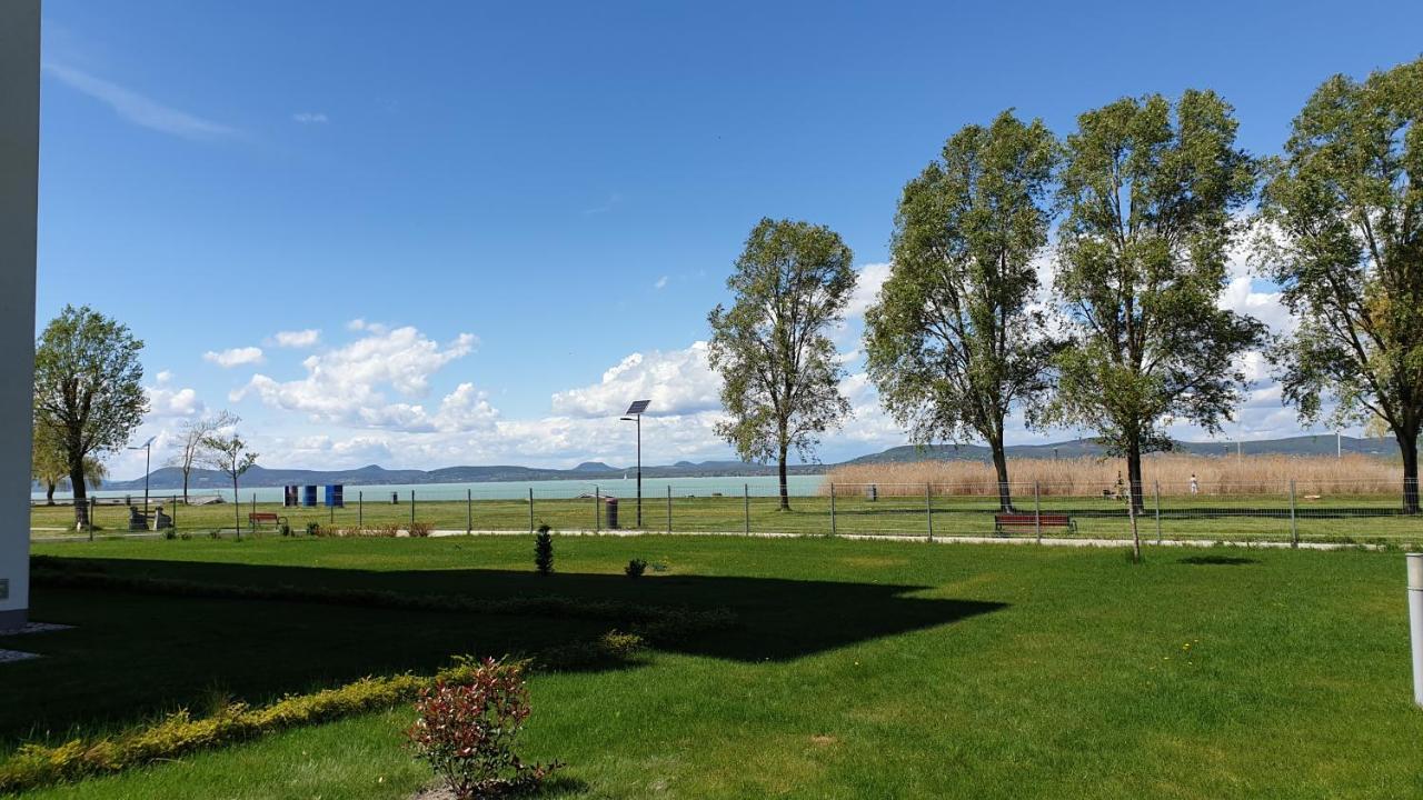 Lelle Resort Cb34 Balatonlelle Exterior photo