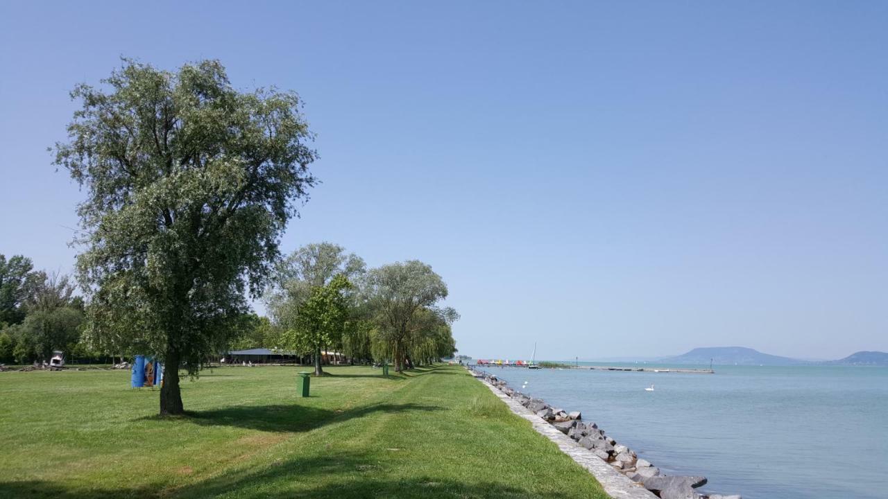 Lelle Resort Cb34 Balatonlelle Exterior photo