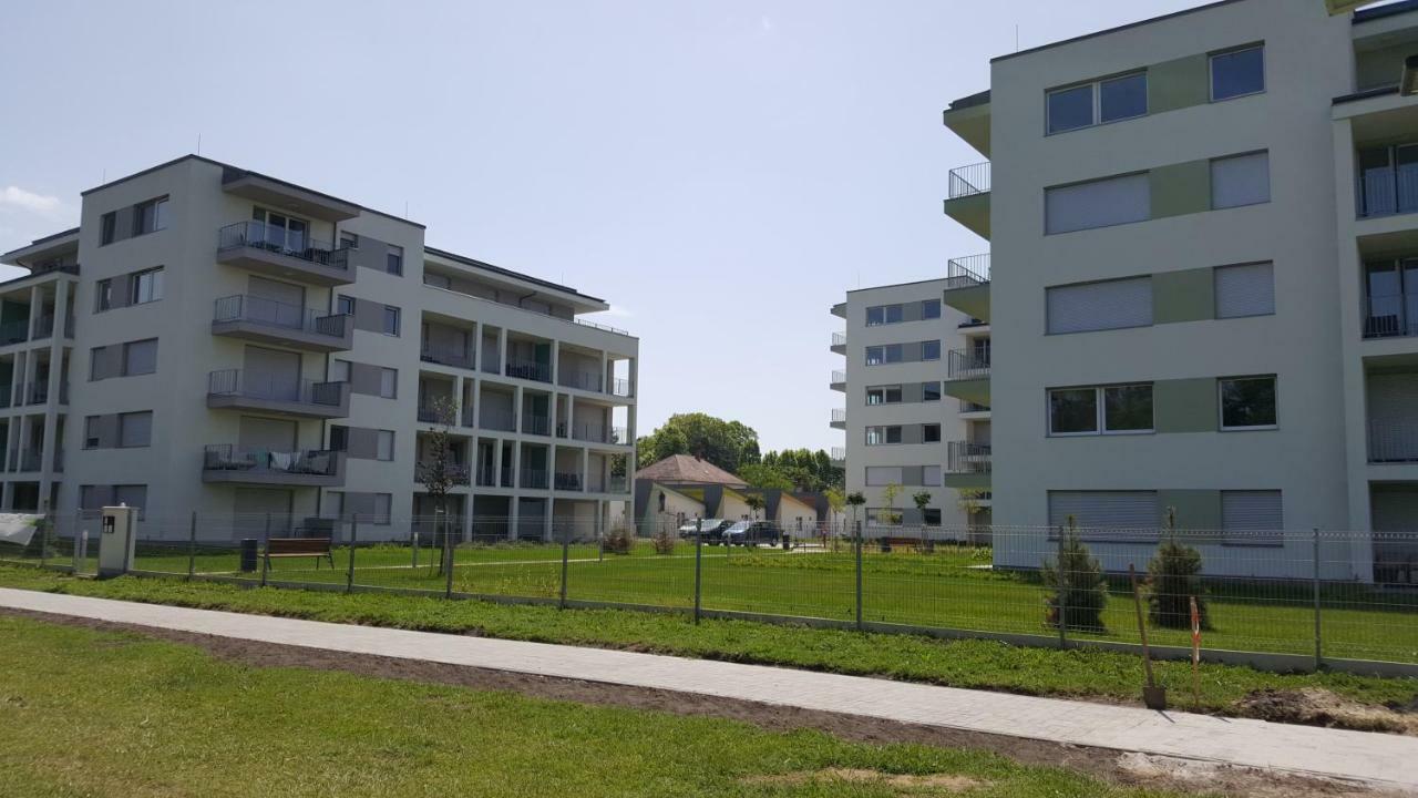 Lelle Resort Cb34 Balatonlelle Exterior photo