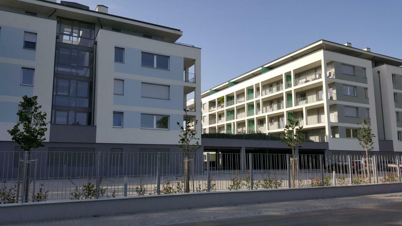 Lelle Resort Cb34 Balatonlelle Exterior photo